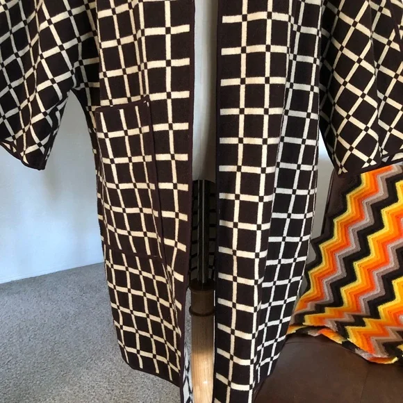 SOLD Vintage 1960s Classic Grid Square Wool Coat - Picture 6 of 10